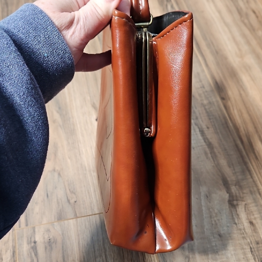 Women’s Corporate Brown Leather Tote Bag - Picture 6 of 12